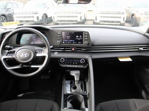 New 2026 Hyundai Elantra Blue image 10