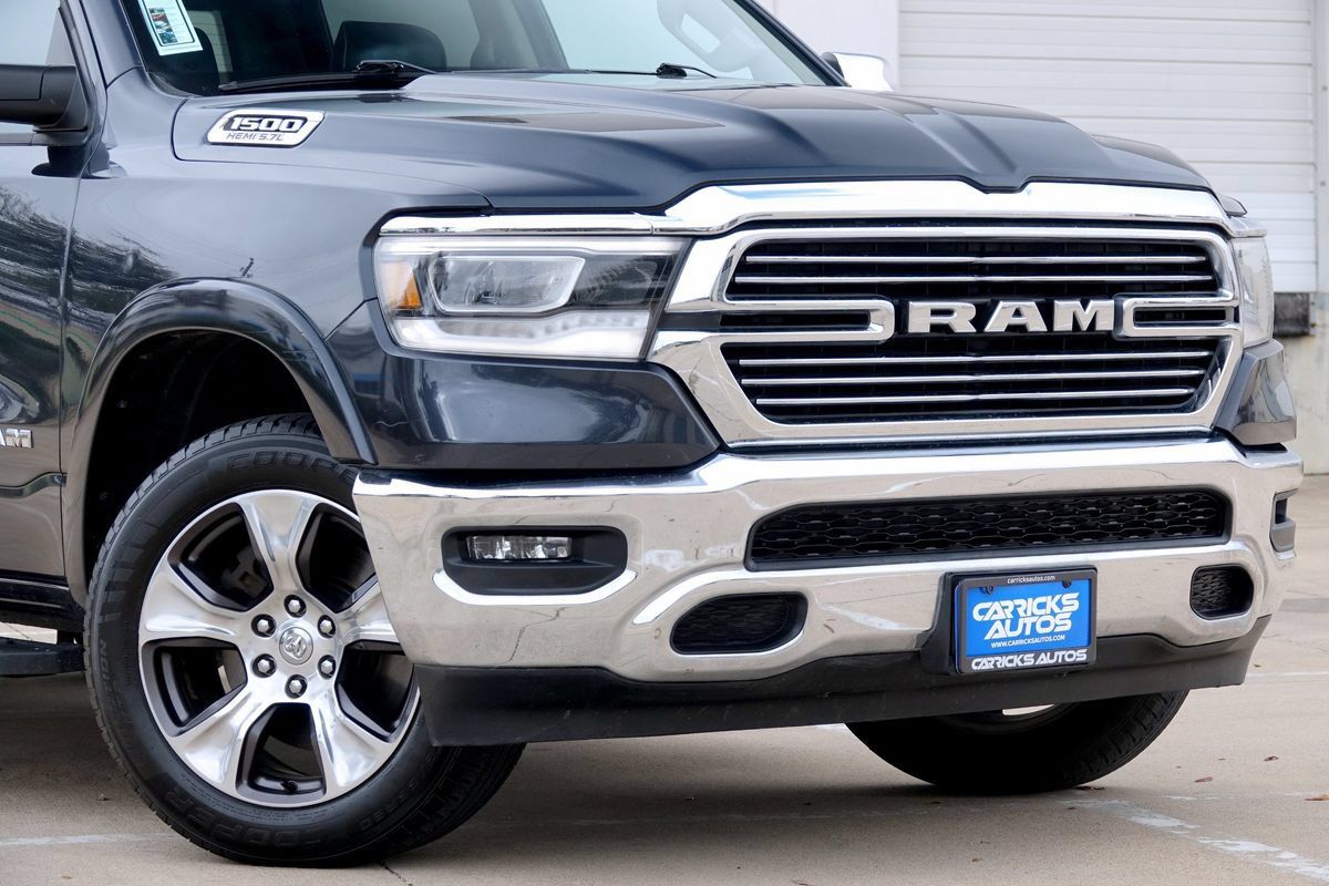 Used 2019 RAM 1500 Laramie AWD/4WD image 17