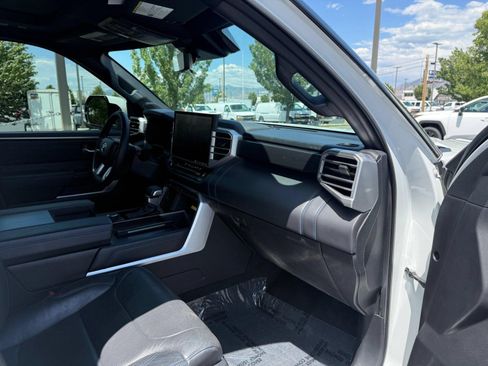 Certified 2023 Toyota Sequoia Platinum AWD/4WD image 30