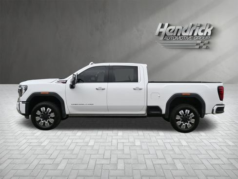 Used 2025 GMC Sierra 2500 Denali w/ Technology Package image 10