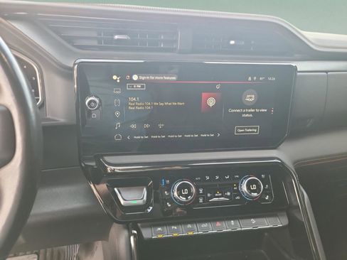 Used 2023 GMC Sierra 1500 AT4 w/ AT4 Premium Package image 20