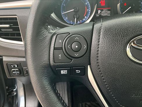 Used 2016 Toyota Corolla S image 22