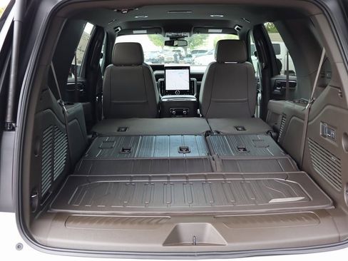 New 2026 GMC Yukon Elevation w/ LPO, Floor Liner Package image 21