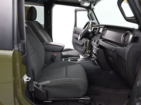Used 2023 Jeep Wrangler Sport AWD/4WD image 27