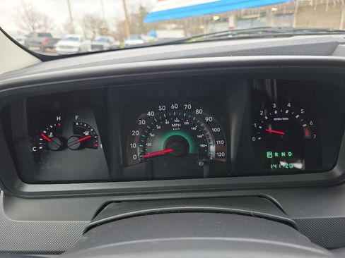 Used 2010 Dodge Journey SE w/ Popular Equipment Group image 12