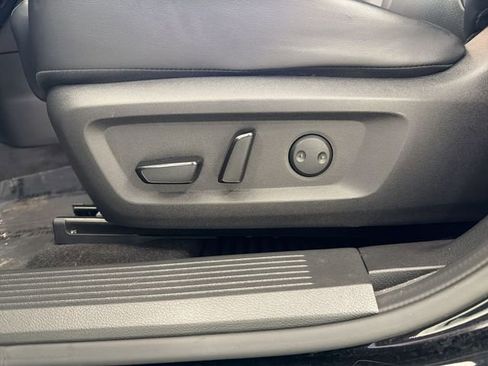 Used 2022 Nissan Rogue SV w/ SV Premium Package image 22