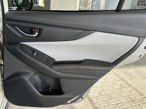 Used 2019 Subaru Crosstrek 2.0i Limited w/ Moonroof Package w/Navigation image 33