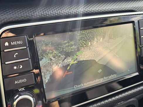 Used 2021 Nissan Kicks S FWD image 18