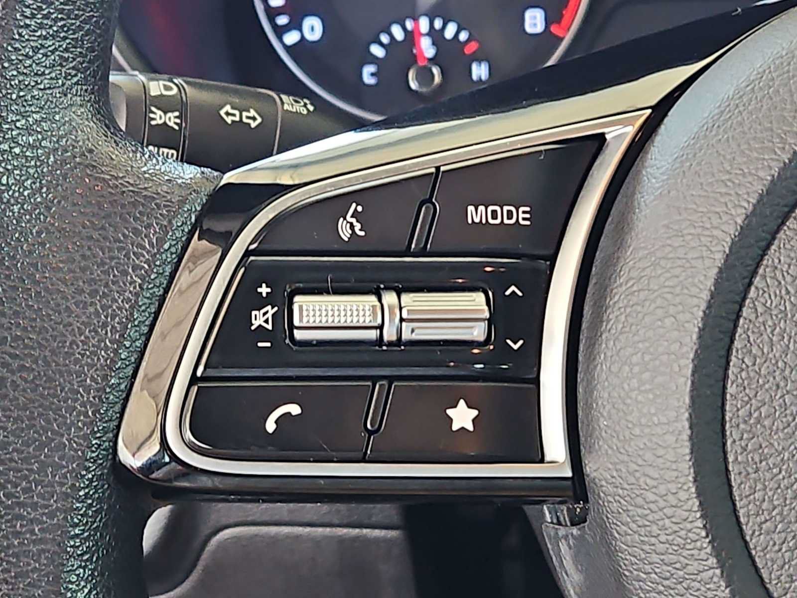 Used 2024 Kia Forte LXS FWD image 17