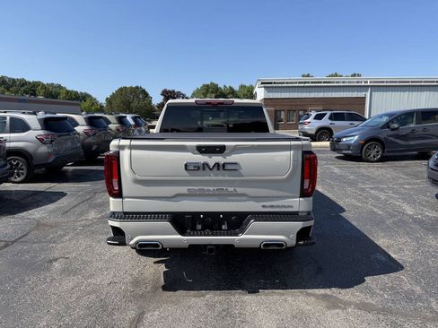 Used 2026 GMC Sierra 1500 Denali Ultimate AWD/4WD image 7