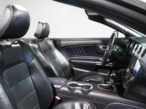 Used 2020 Ford Mustang Premium image 25