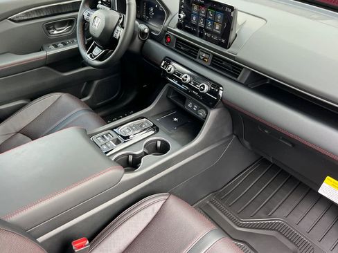 New 2025 Honda Pilot Black Edition image 19