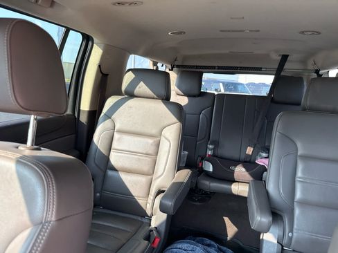 Used 2020 GMC Yukon XL Denali w/ Denali Premium Package AWD/4WD image 19
