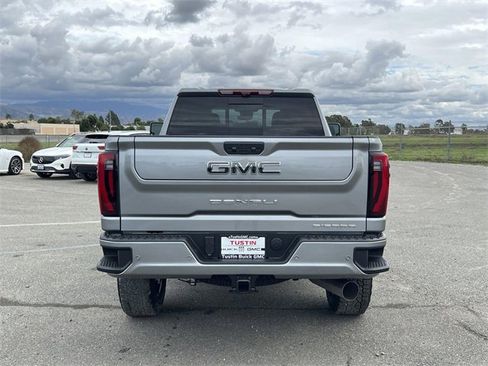 New 2026 GMC Sierra 2500 Denali Ultimate w/ Max Trailering Package image 4