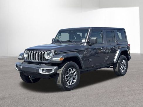 Used 2025 Jeep Wrangler Unlimited Sahara AWD/4WD image 32