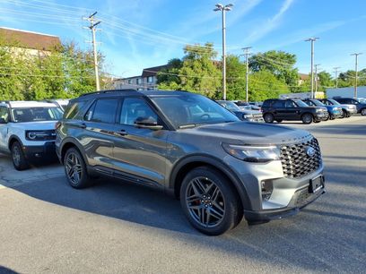 New 2026 Ford Explorer ST w/ Sun And Sound Package