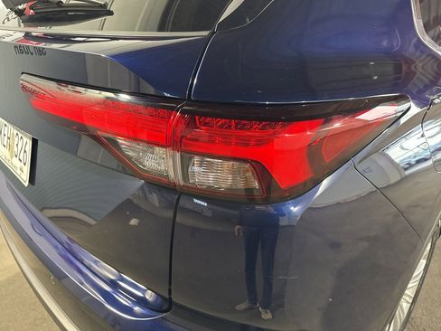 Used 2023 Mitsubishi Outlander ES image 15