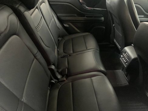 Used 2022 Lincoln Corsair Standard AWD 4dr SUV w/ Premium Package image 23