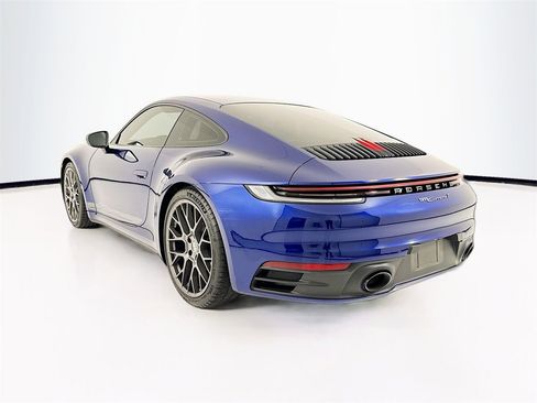 Used 2024 Porsche 911 Carrera T image 3