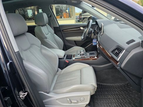 Used 2018 Audi Q5 2.0T Premium Plus w/ Premium Plus Package image 25