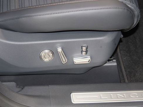 New 2026 Lincoln Nautilus Reserve image 27