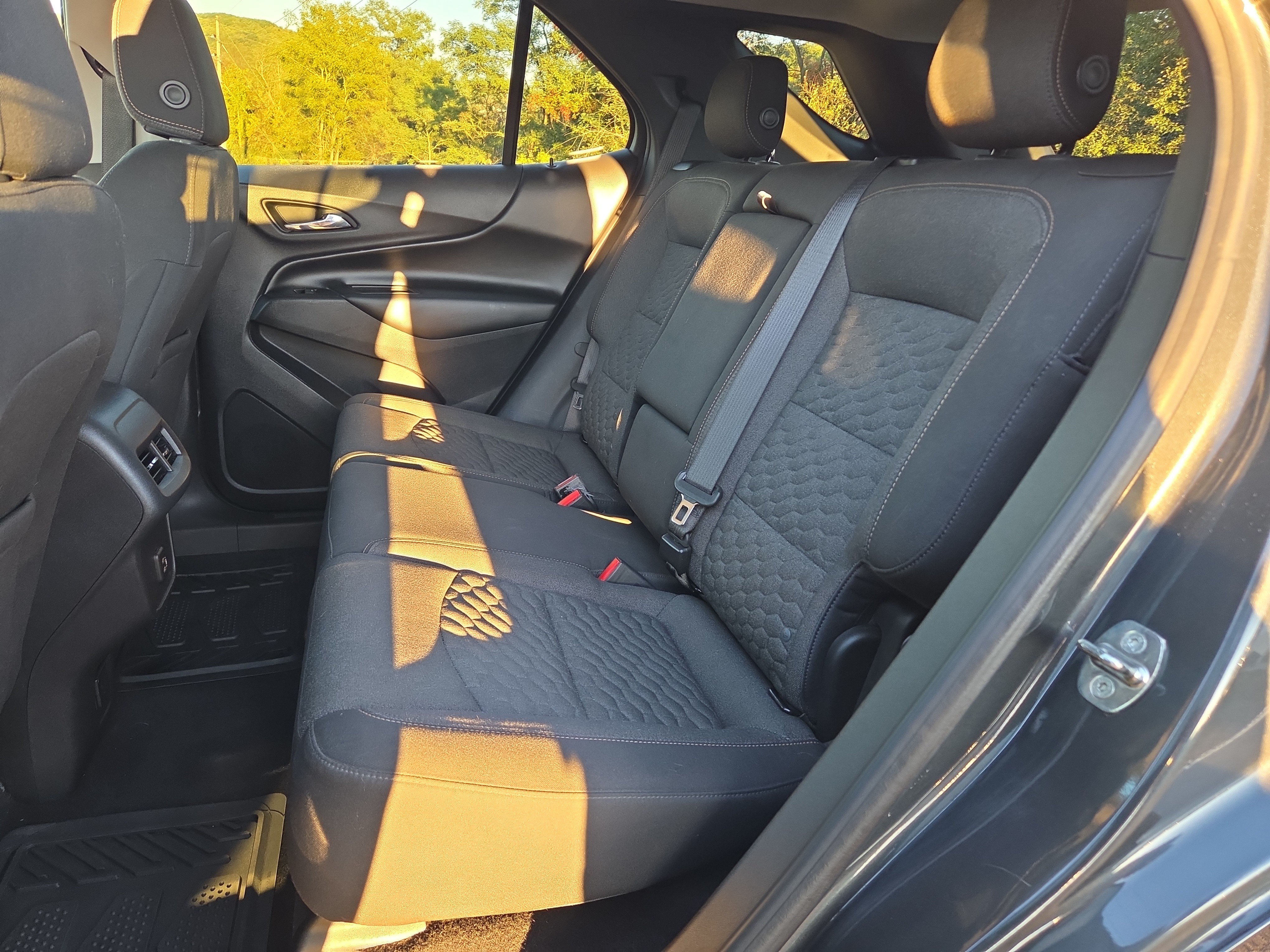 Used 2020 Chevrolet Equinox LT AWD/4WD image 13