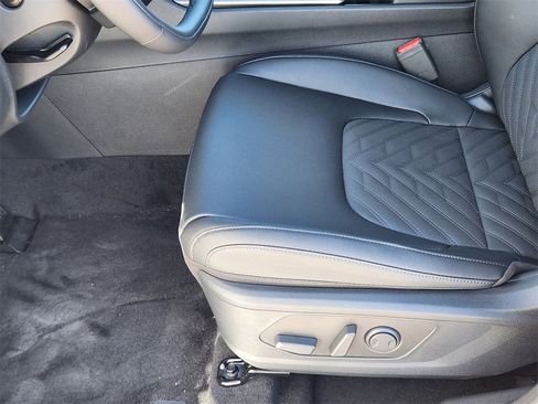 New 2026 Kia Sportage X-Line image 8