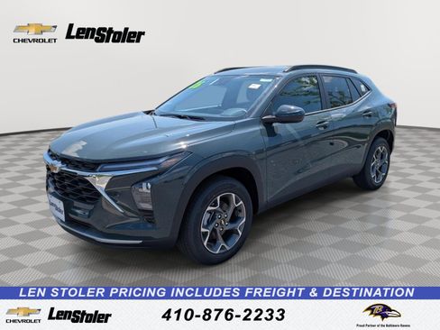 New 2026 Chevrolet Trax LT FWD image 1