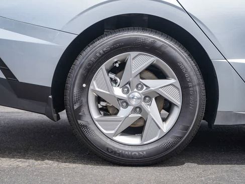 New 2026 Hyundai Sonata SE FWD image 8