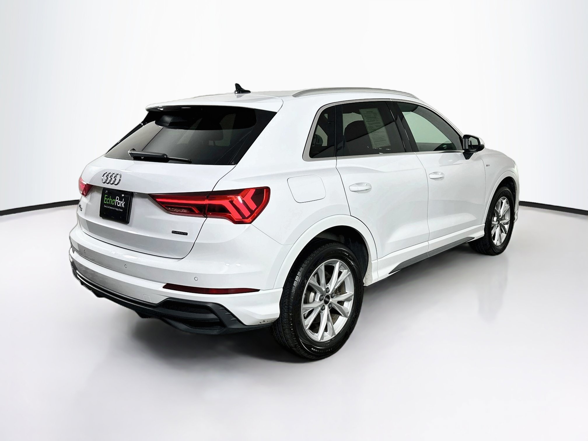 Used 2025 Audi Q3 2.0T Premium AWD/4WD image 9