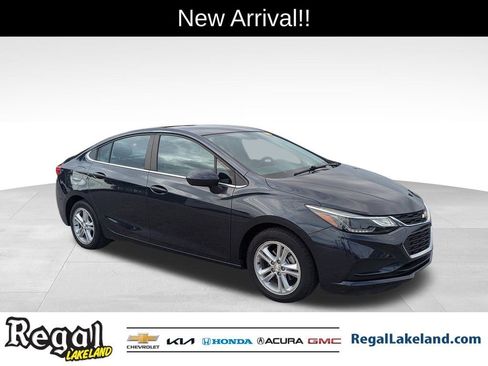 Used 2016 Chevrolet Cruze LT image 1