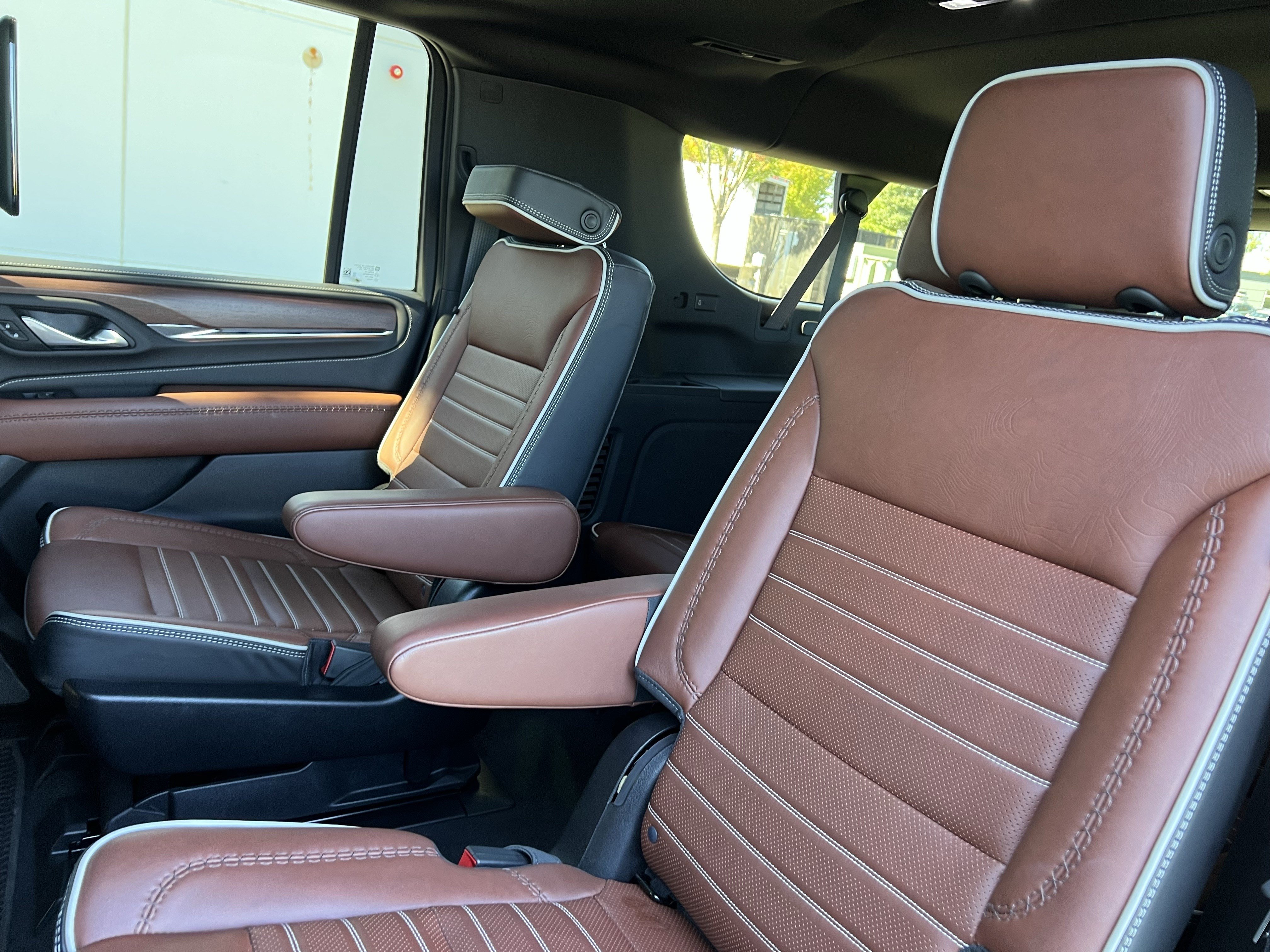 Used 2024 GMC Yukon XL Denali Ultimate AWD/4WD image 33