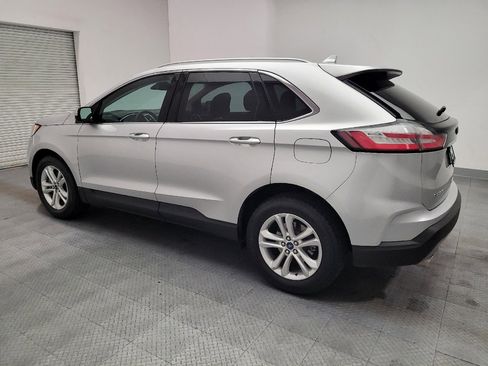 Used 2019 Ford Edge SEL FWD image 3