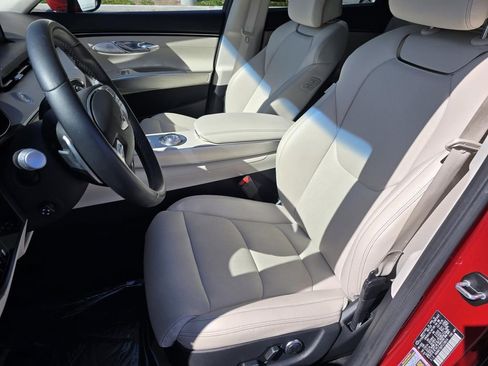 Used 2023 Genesis GV70 2.5T w/ Select Package image 19