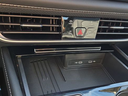 New 2026 Volkswagen Atlas SE image 20