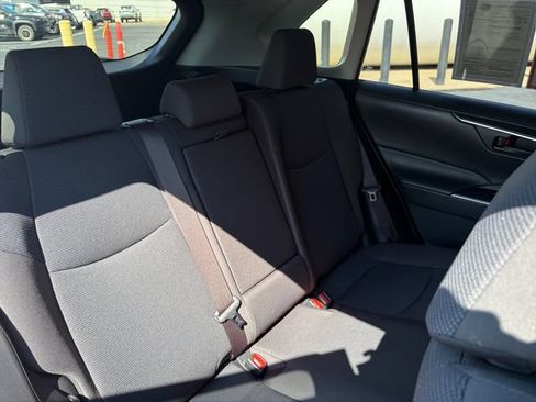Used 2020 Toyota RAV4 LE w/ All Weather Liner Package AWD/4WD image 18