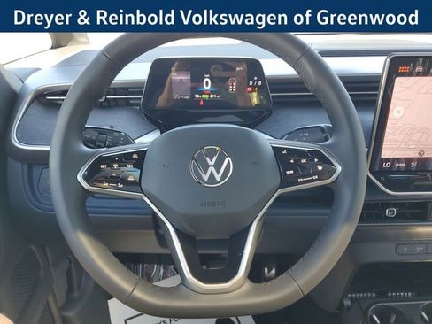 New 2025 Volkswagen ID. Buzz Pro S Plus image 24