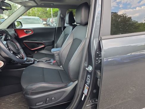 Used 2023 Kia Soul GT-Line w/ GT-Line Technology Package image 13