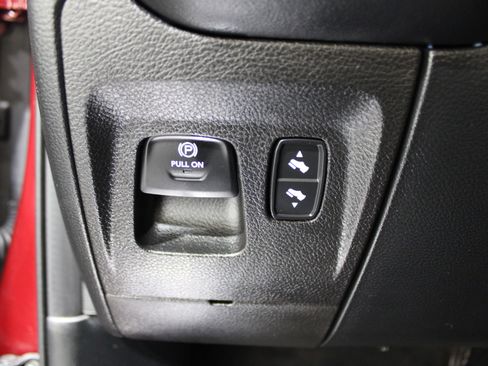 Used 2021 RAM 1500 Limited image 9