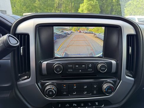 Used 2016 GMC Sierra 3500 SLE w/ SLE Preferred Package AWD/4WD image 18