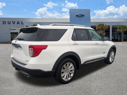Used 2023 Ford Explorer King Ranch w/ Technology Package image 4