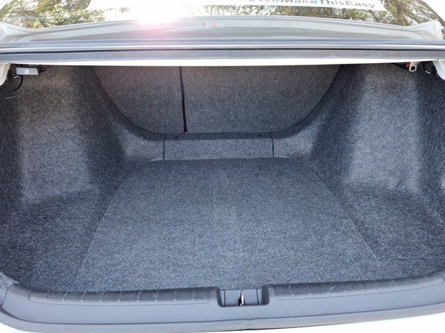 Used 2018 Honda Accord Touring image 13