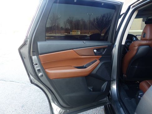 Used 2023 Acura MDX SH AWD w/Tech 4dr SUV w/Techno image 35