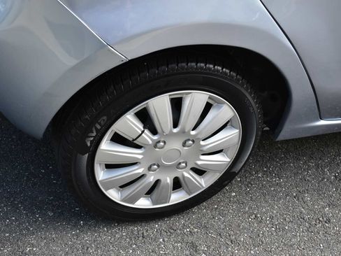 Used 2013 MAZDA MAZDA2 Sport FWD image 35