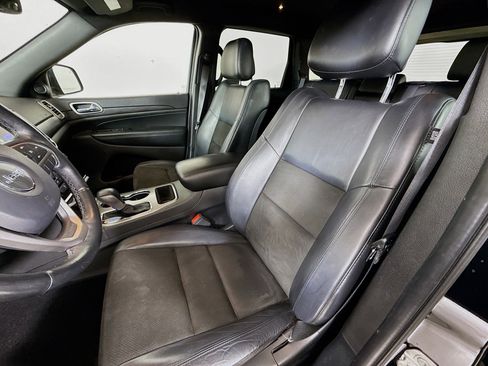 Used 2020 Jeep Grand Cherokee Altitude image 11