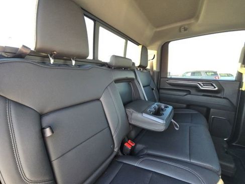 Used 2024 Chevrolet Silverado 2500 LTZ w/ LTZ Plus Package image 18