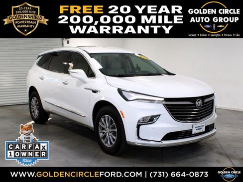 Used 2024 Buick Enclave Essence w/ Technology Package image 1