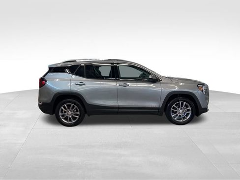 Used 2023 GMC Terrain SLT AWD/4WD image 30