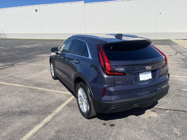 Used 2024 Cadillac XT4 Luxury w/ Cold Weather Package AWD/4WD image 4