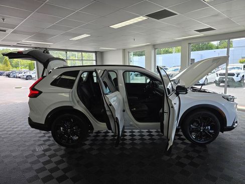 Used 2026 Honda CR-V Sport Touring image 17
